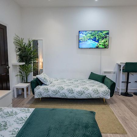 Beautiful Studio Flat In Hackney Next To Overground Station Λονδίνο Εξωτερικό φωτογραφία