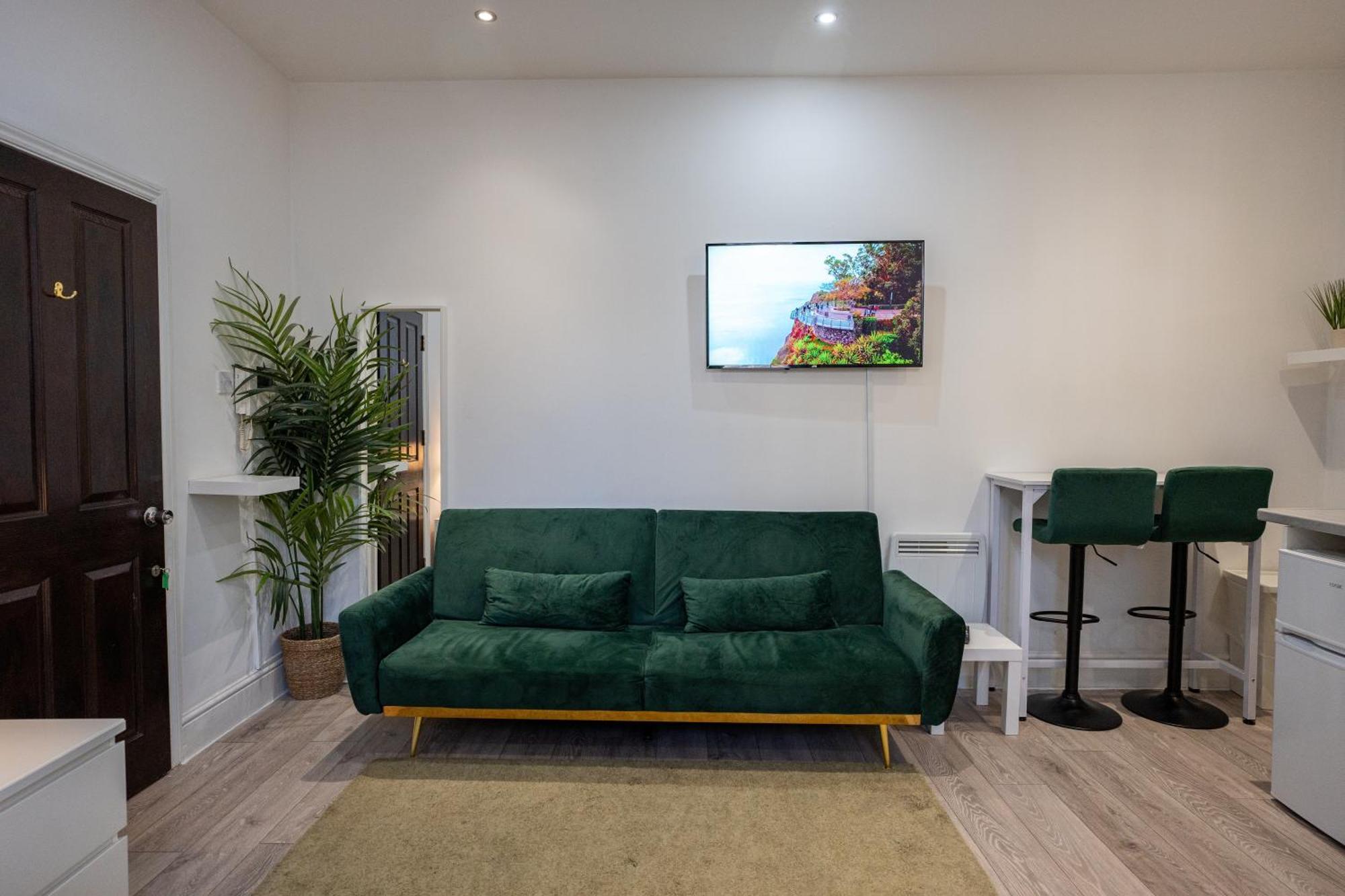 Beautiful Studio Flat In Hackney Next To Overground Station Λονδίνο Εξωτερικό φωτογραφία